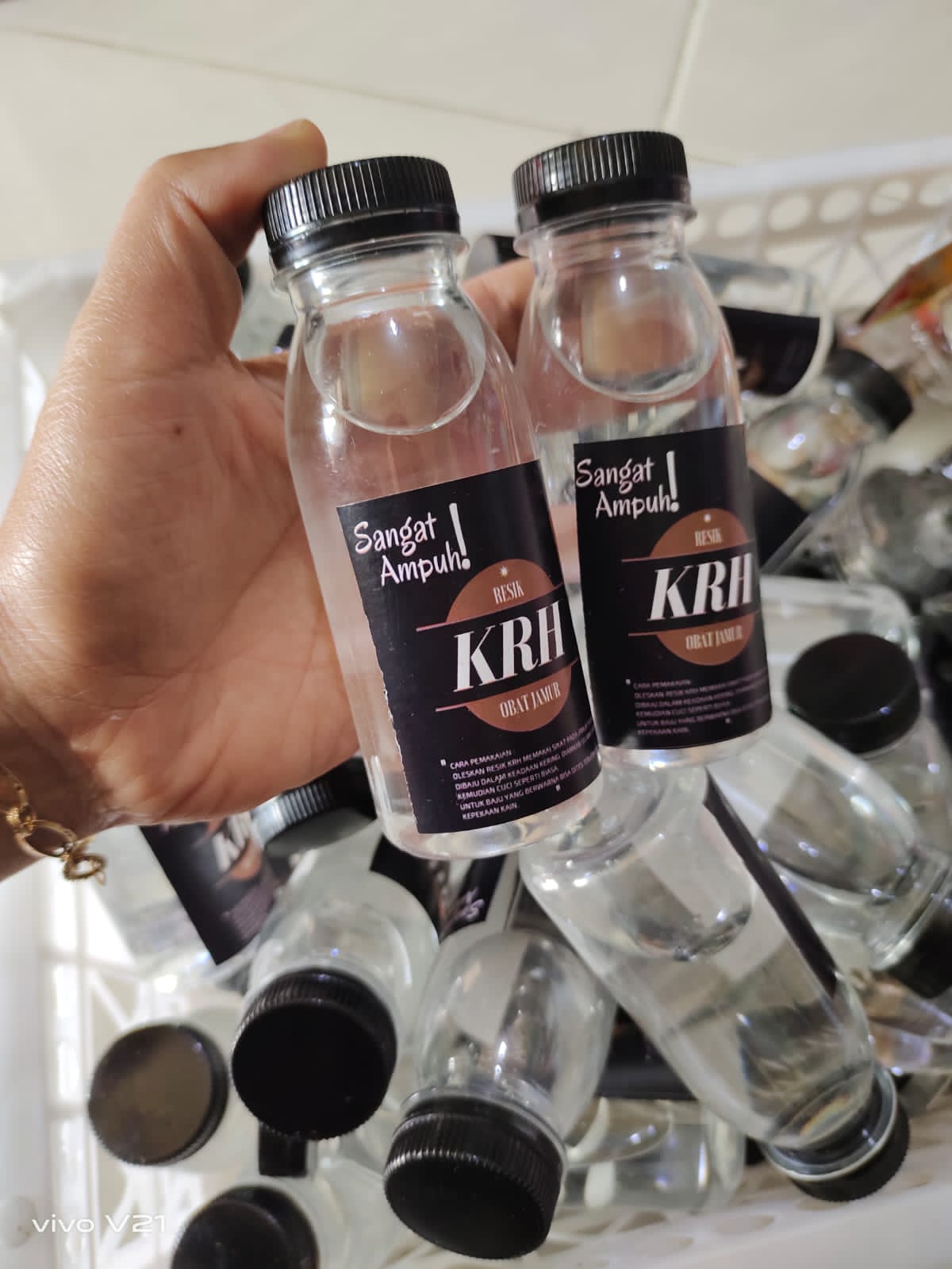 Cairan Pembersih Jamur Baju KRH