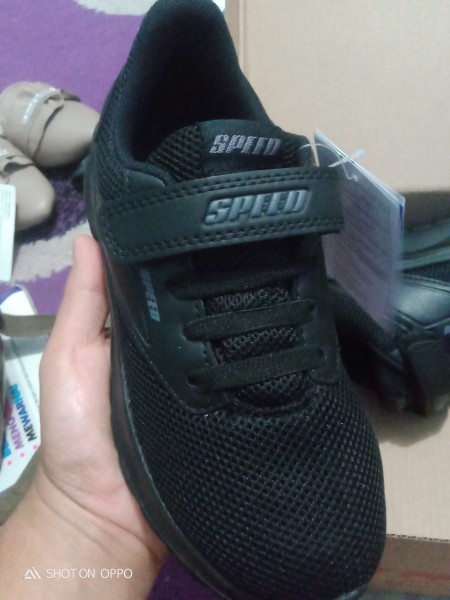 Sepatu speed