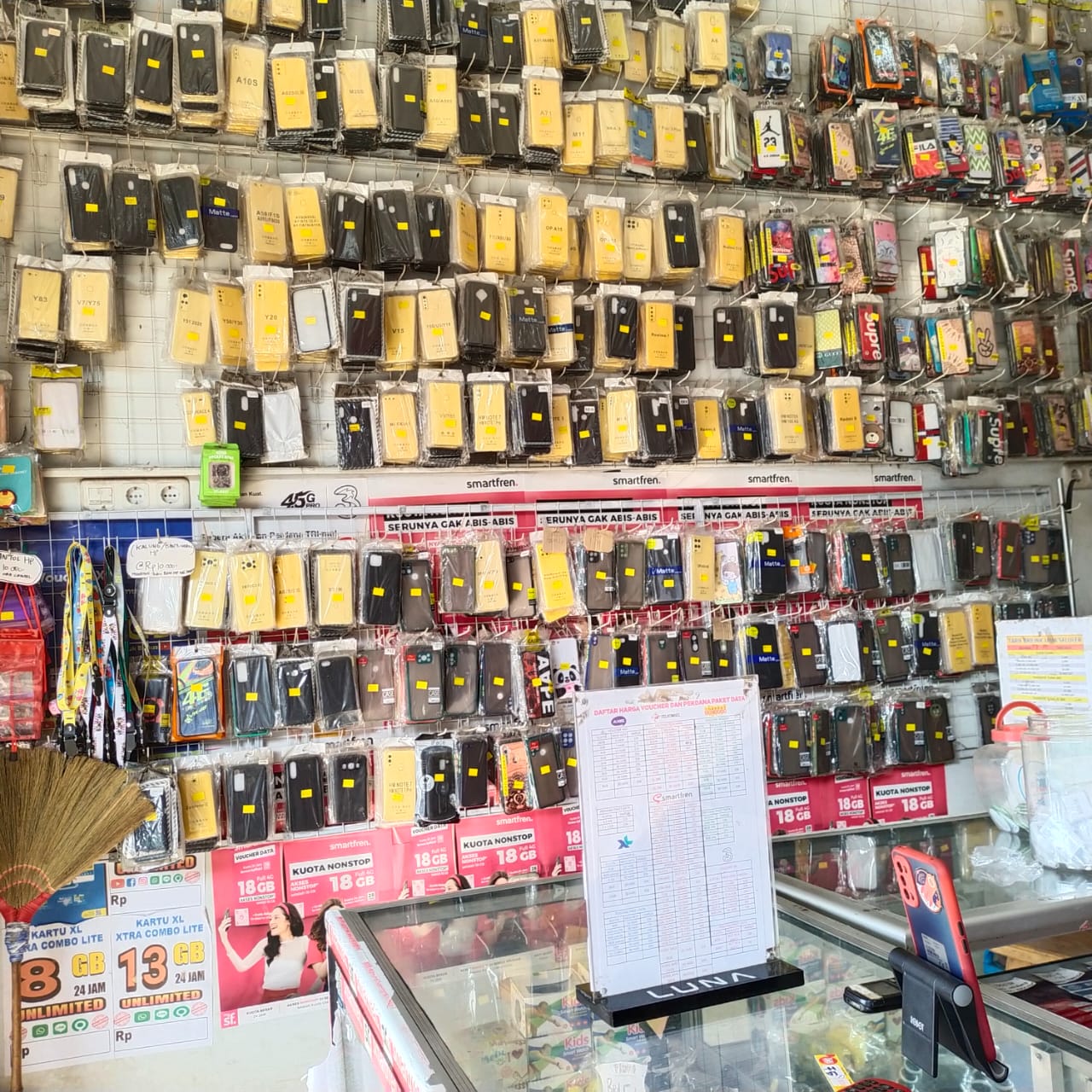 Aneka accesoris handphone