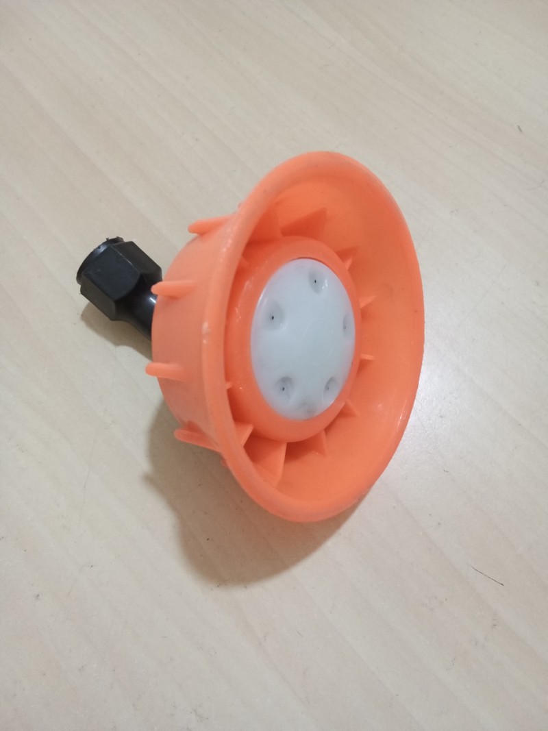 Sepuyer tang plastik