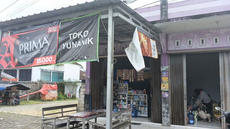 TOKO SEMBAKO YUNANIEK