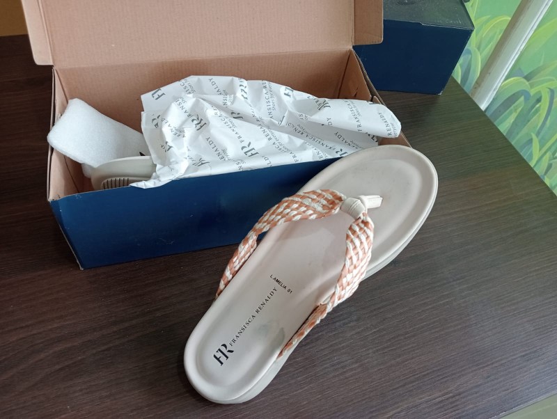 FR L. AMELIA 01 CREAM