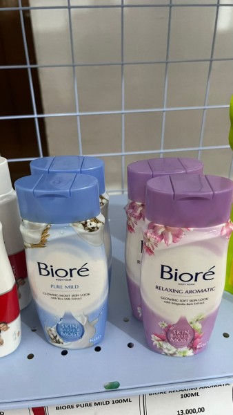 BIORE SABUN MANDI CAIR