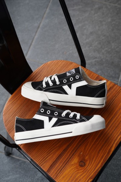 Sepatu Vans lowland