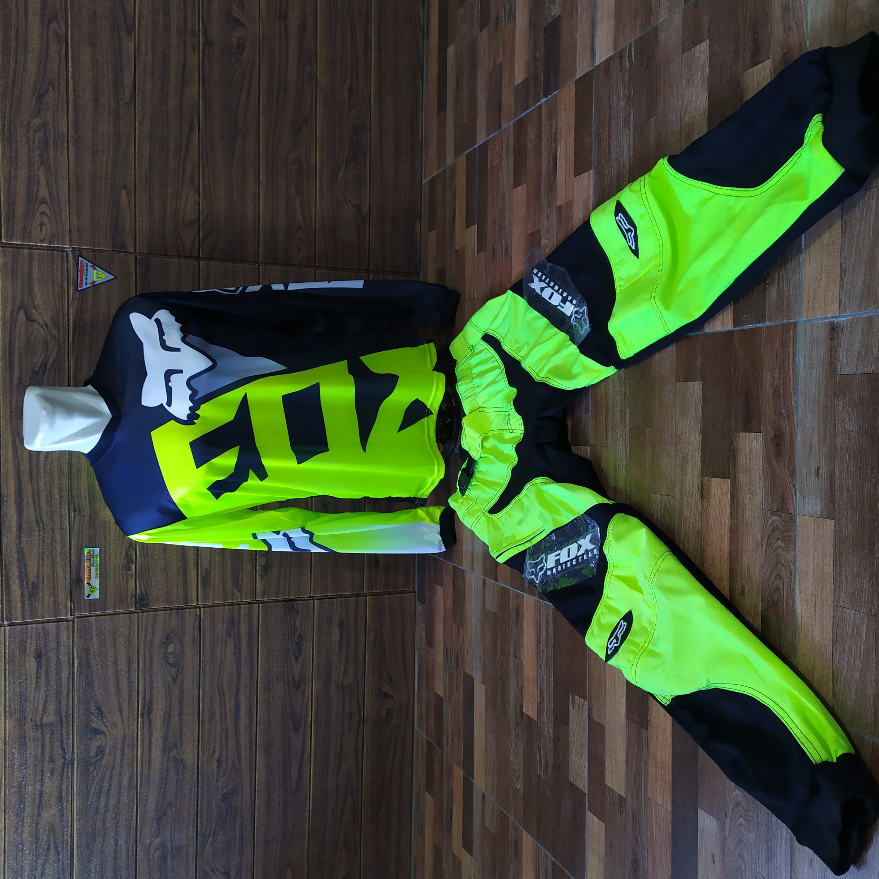 celana+jersey cross trail adventure