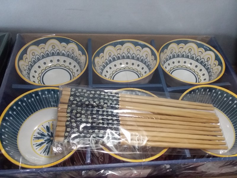 hampers mangkuk gunung isi 6