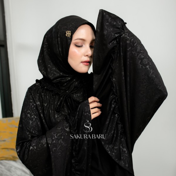 Sakura Baru X Celine Evangelista - Mukena Jumbo Salsabila Smock Jaguar Strechy Motif All Size Hitam Floral