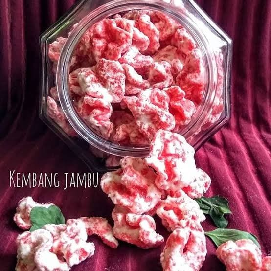 Kue Kembang Jambu
