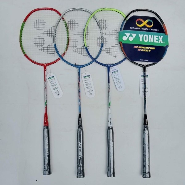 Raket bulu tangkis yonex random