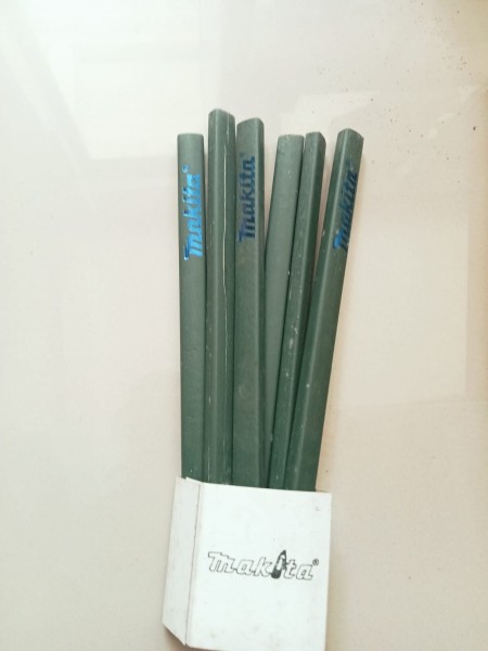 Pensil kotak/ pensil tukang