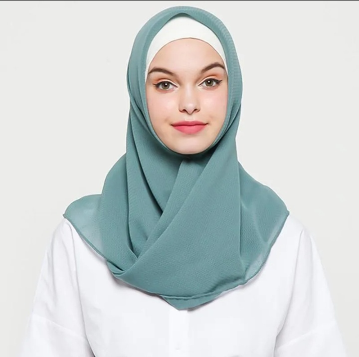 Jilbab segi empat