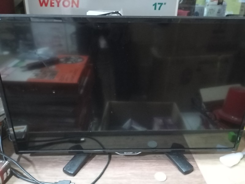 LED TV merk Sharp 24 inch