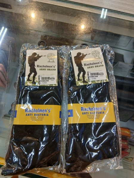 KAOS KAKI ARMY HITAM POLOS