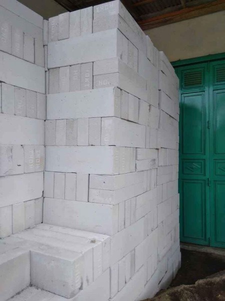 Bata Ringan ( HERBEL ) FALCON 10cm