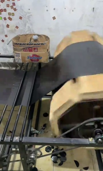 Pembolong plastik mulsa bekas