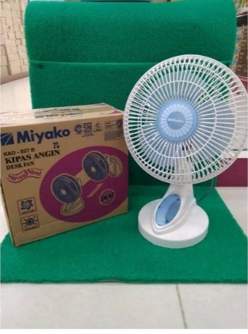 Kipas angin miyako 927B