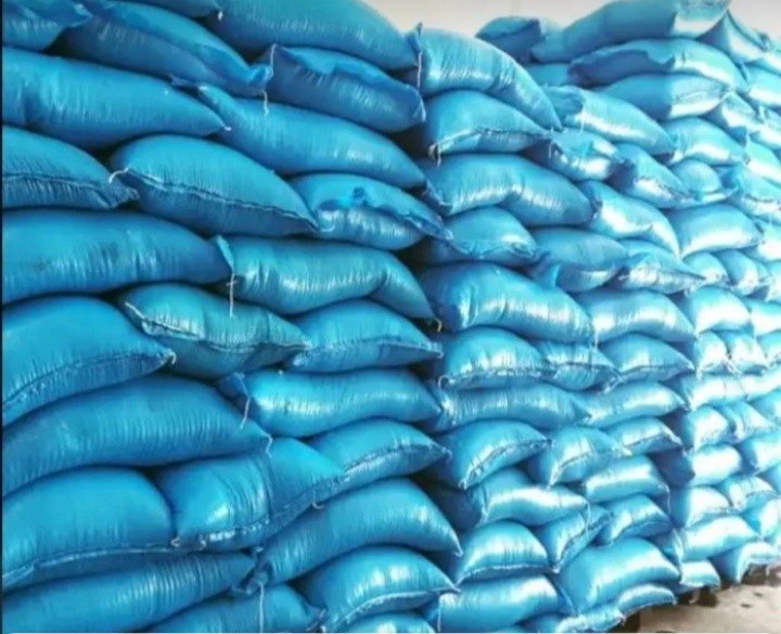 Garam krosok karungan