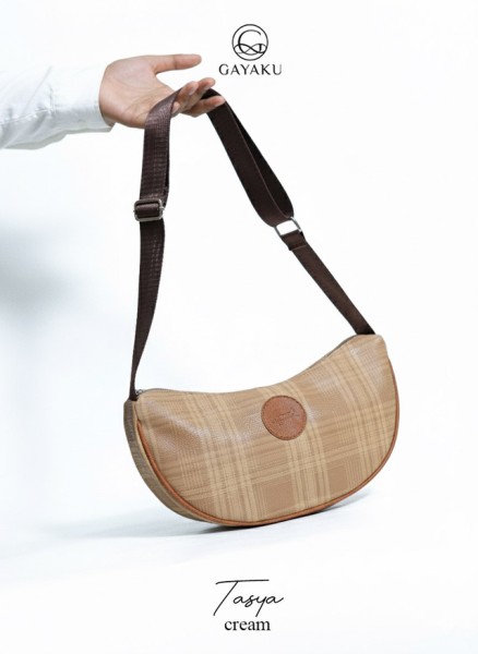 Moonzaya - TASYA BAG BY GAYAKU TAS TENTANG WANITA TAS SELEMPANG WANITA TASYA CREAM