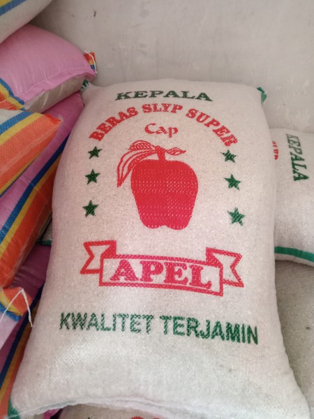 Beras cap apel merah