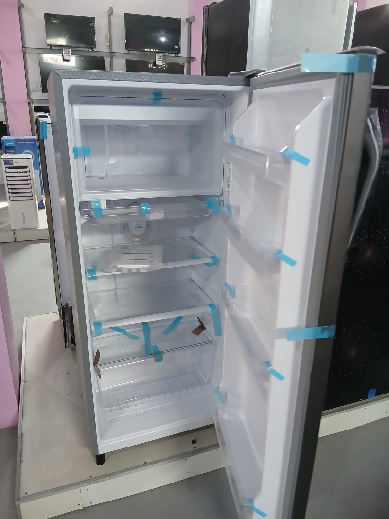 Kulkas Polytron 1 pintu PRB186RS