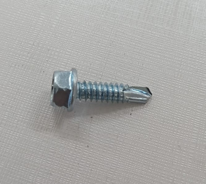 Baut baja ringan 2,5cm