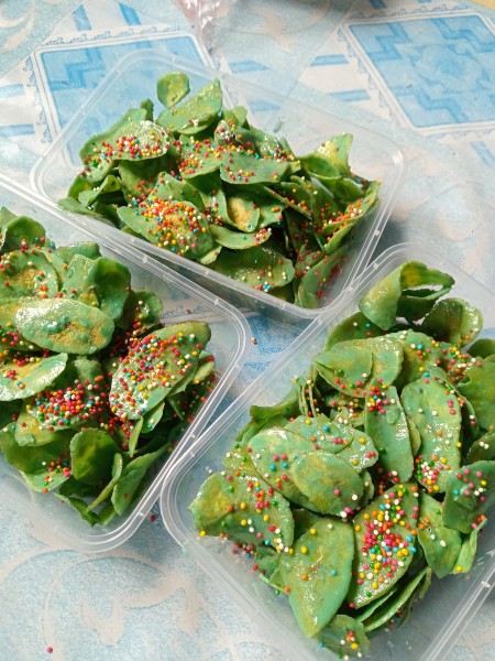 Kripik pisang rasa melon