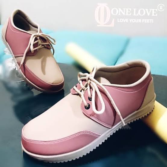 sepatu wanita