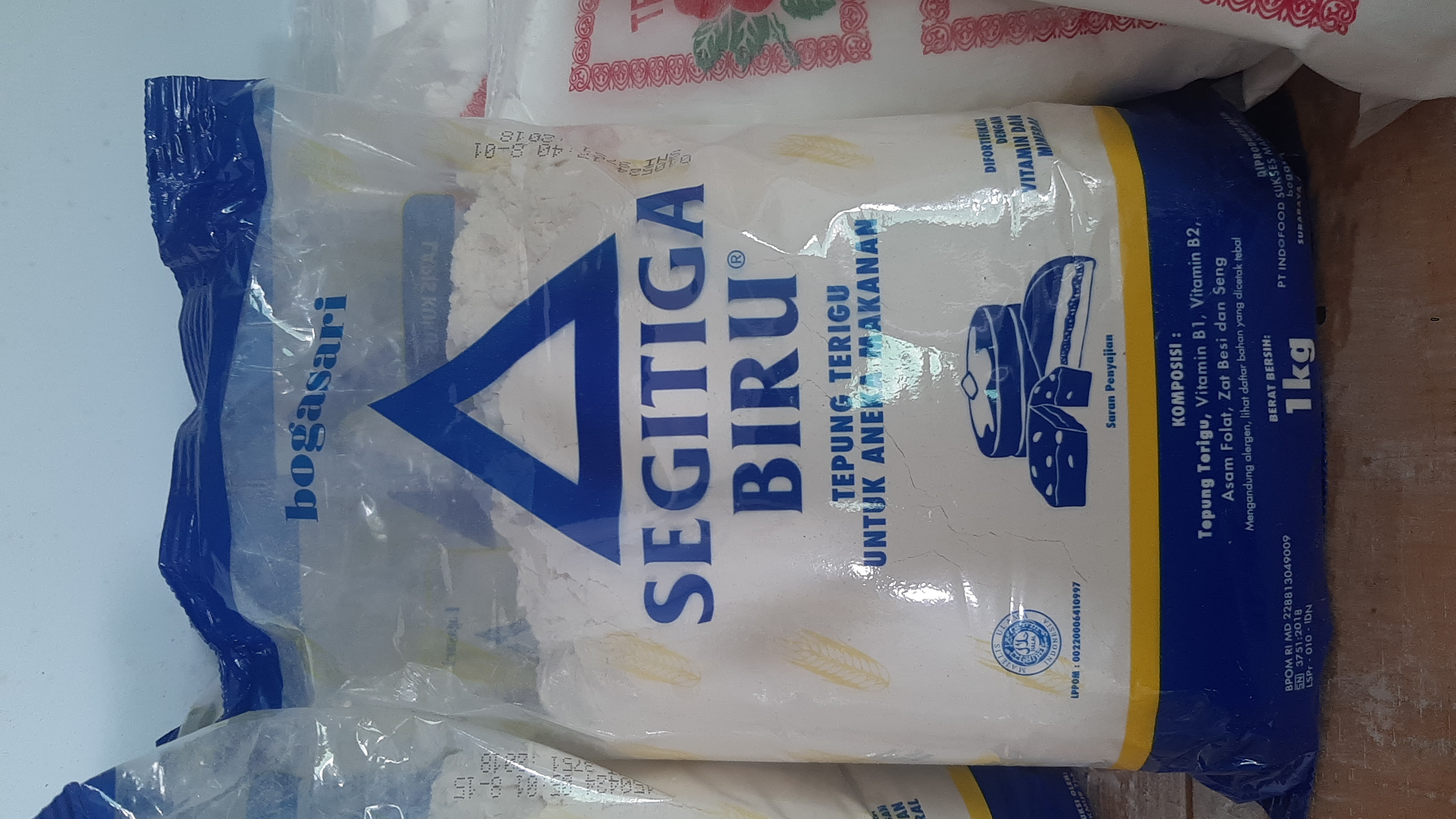 Teput Terigu Segitiga Biru