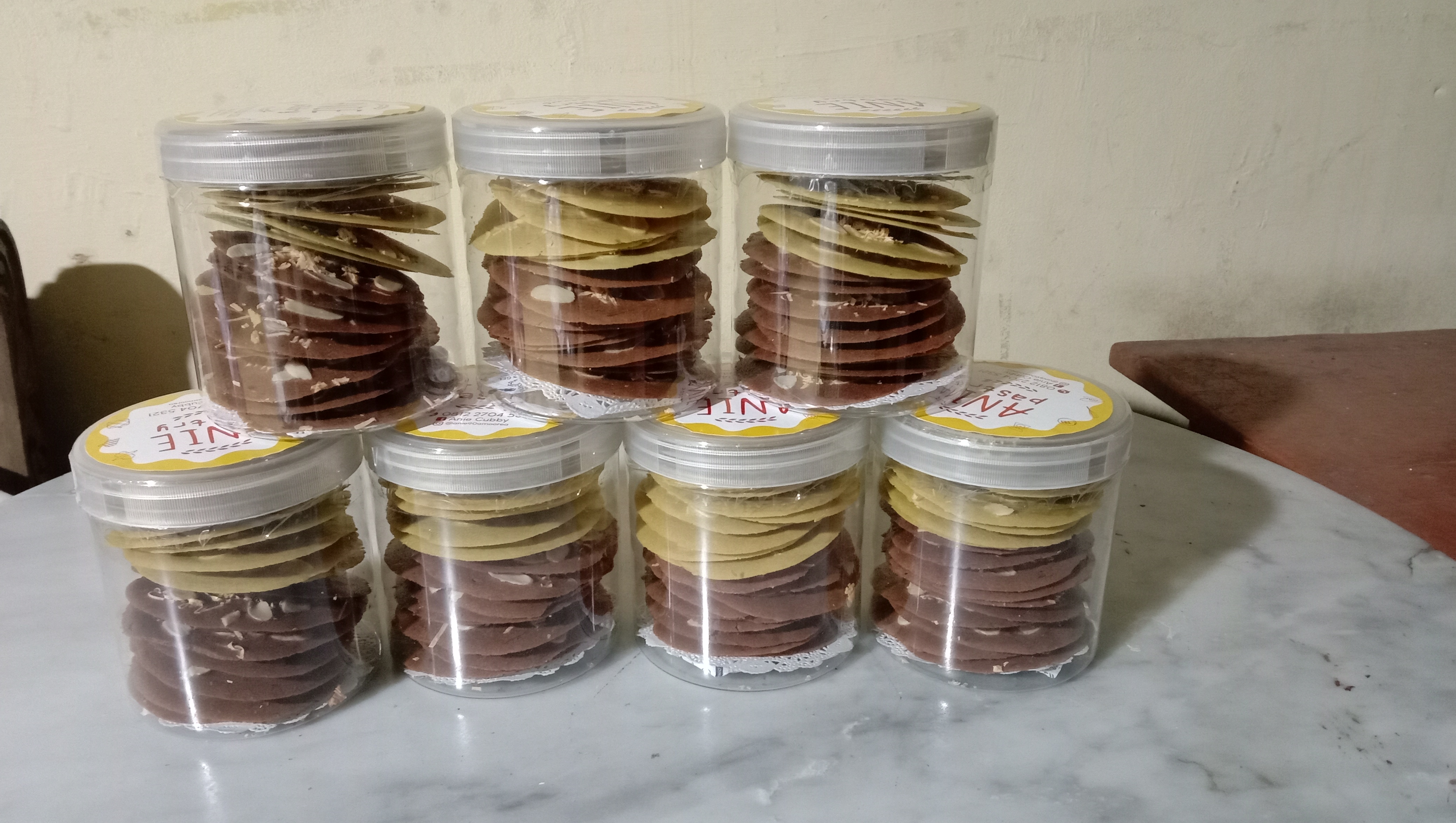 Almond tuiles coklat matcha